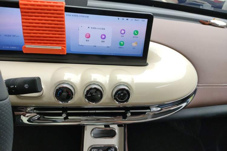 Used Wuling Bingo 2023 410 km Lingxi Deluxe Edition Audio And AC Panel