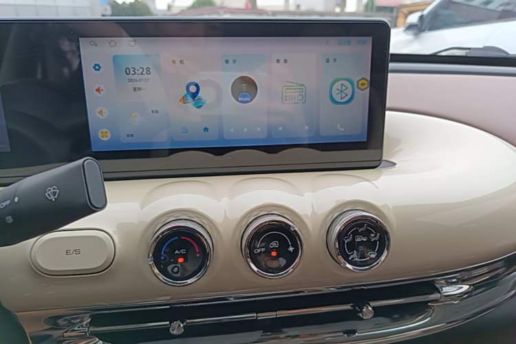 Used Wuling Bingo 2023 333 km Enjoyment Version Audio And AC Panel