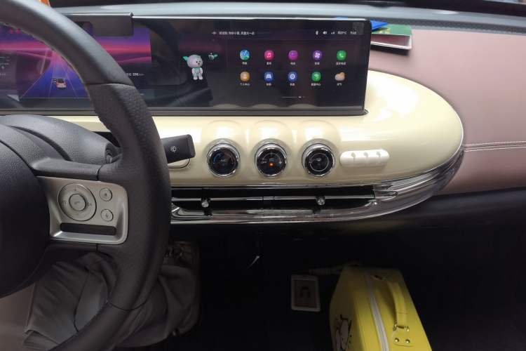 Used Wuling Bingo 2023 333 km Lingxi Connected+ Version Audio And AC Panel