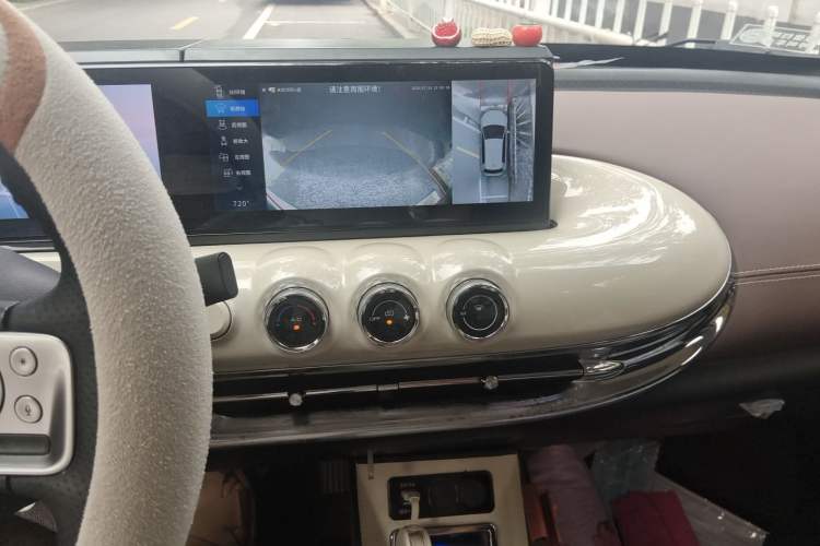 Used Wuling Bingo 2023 410 km Lingxi Deluxe Edition Audio And AC Panel