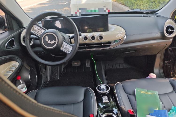Used Wuling Bingo 2023 333 km Lingxi Connected Version Center Console