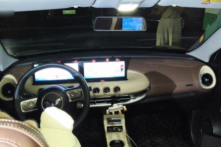Used Wuling Bingo 2023 333 km Lingxi Connected+ Version Center Console