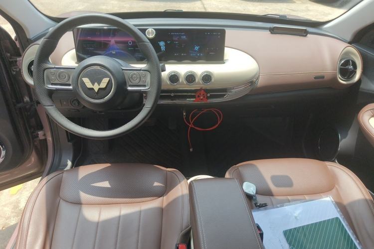 Used Wuling Bingo 2023 333 km Lingxi Connected Version Center Console