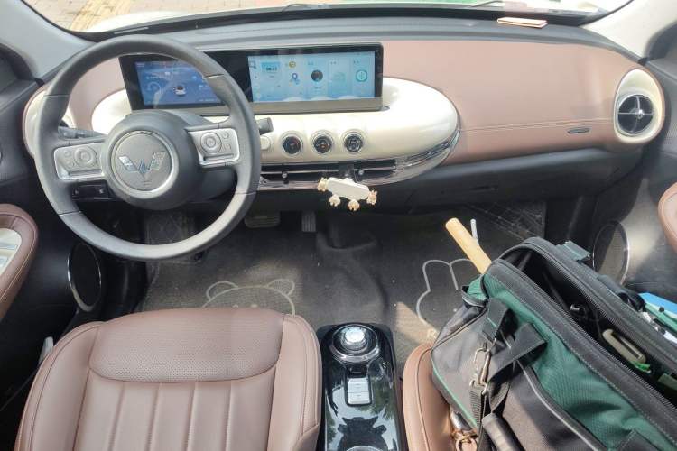 Used Wuling Bingo 2023 333 km Fast-Share Version Center Console