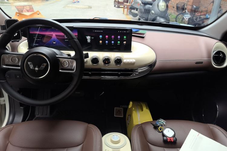 Used Wuling Bingo 2023 333 km Lingxi Connected+ Version Center Console