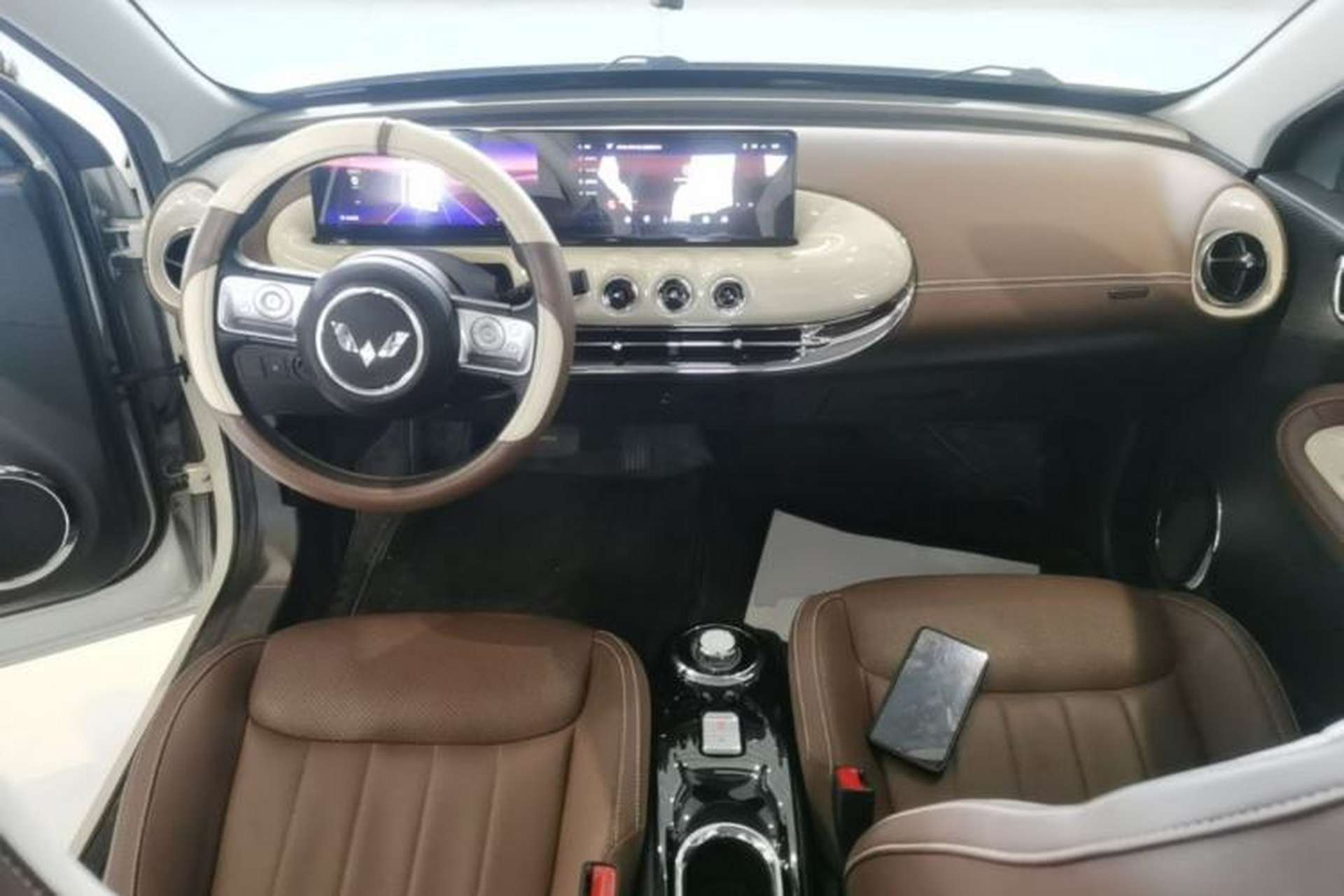 Used Wuling Bingo 2023 333 km Lingxi Connected Version Center Console