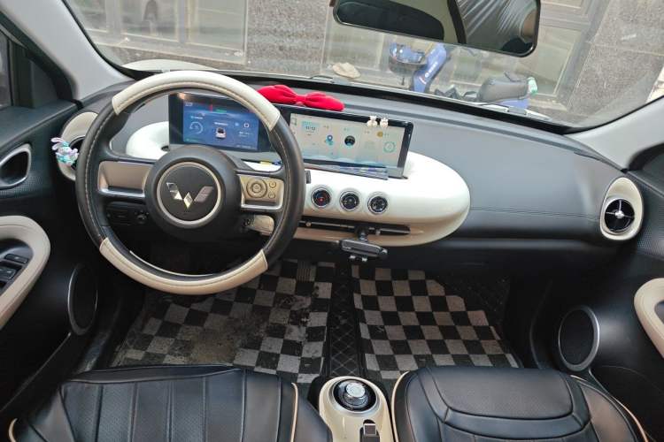 Used Wuling Bingo 2023 203km Light Edition Center Console
