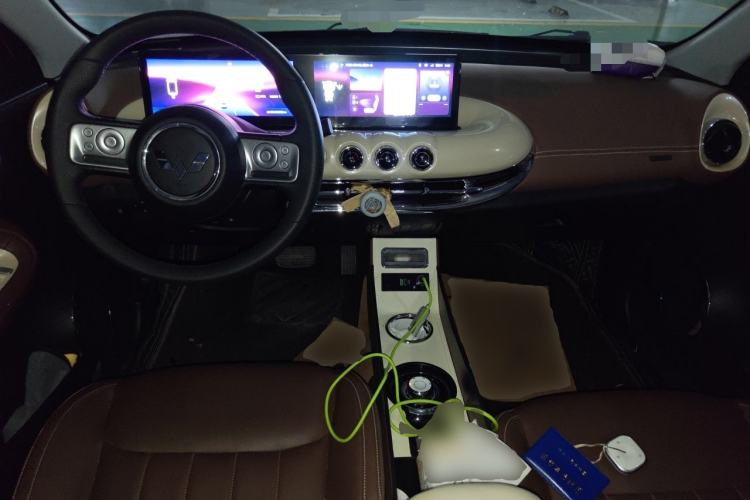 Used Wuling Bingo 2023 333 km Lingxi Connected+ Version Center Console