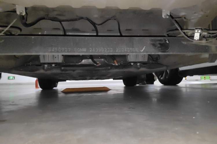 Used Wuling Bingo 2023 333 km Lingxi Connected Version Chassis Rear