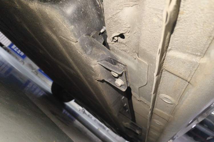 Used Wuling Bingo 2023 410 km Lingxi Deluxe Edition Chassis Rear Right