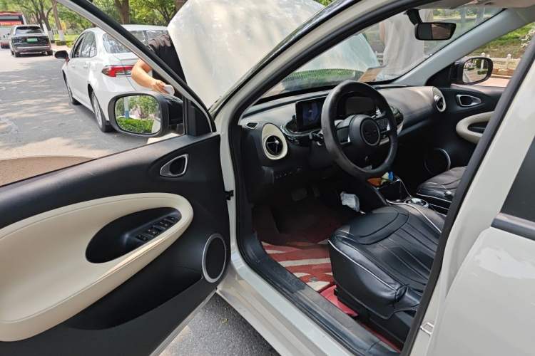 Used Wuling Bingo 2023 203km Light Edition Driver Seat