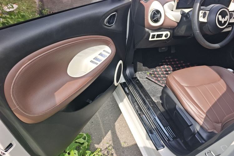 Used Wuling Bingo 2023 203km Comfort Edition Driver Seat