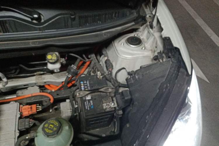 Used Wuling Bingo 2023 333 km Lingxi Connected+ Version Engine Bay Left