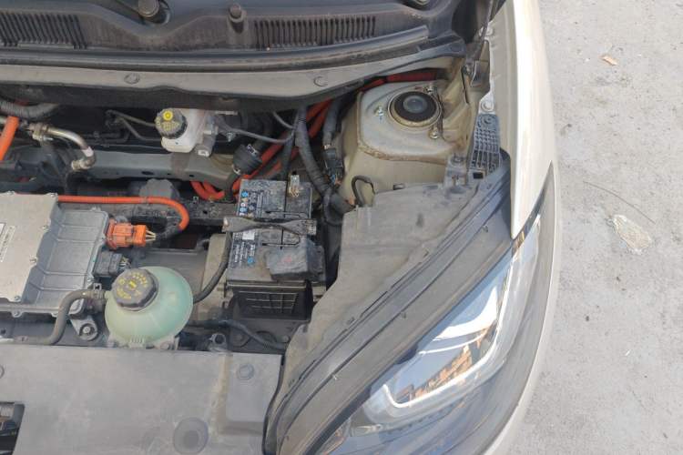 Used Wuling Bingo 2023 333 km Enjoyment Version Engine Bay Left