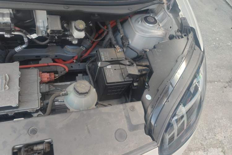 Used Wuling Bingo 2023 410 km Lingxi Deluxe Edition Engine Bay Left