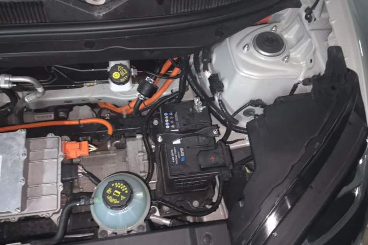 Used Wuling Bingo 2023 333 km Lingxi Connected Version Engine Bay Left