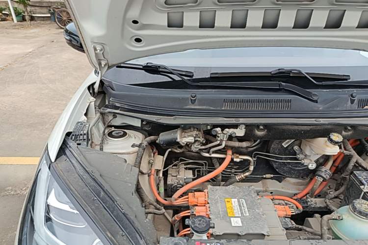 Used Wuling Bingo 2023 333 km Enjoyment Version Engine Bay Right