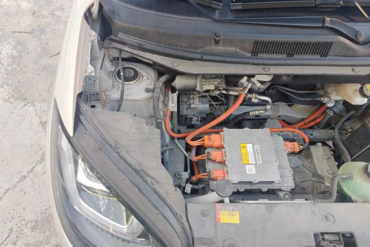 Used Wuling Bingo 2023 333 km Enjoyment Version Engine Bay Right