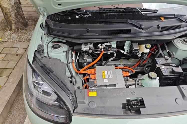 Used Wuling Bingo 2023 410 km Lingxi Deluxe Edition Engine Bay Right