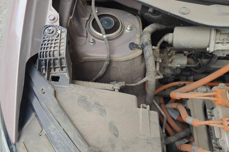 Used Wuling Bingo 2023 203km Comfort Edition Engine Bay Right