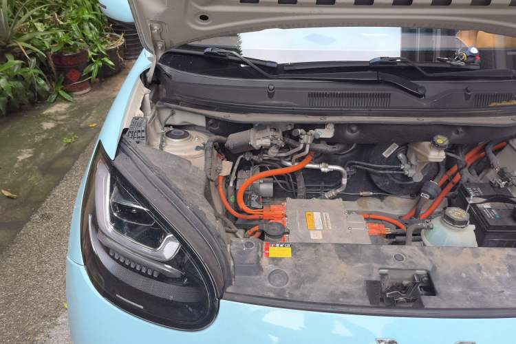 Used Wuling Bingo 2023 333 km Lingxi Connected+ Version Engine Bay Right