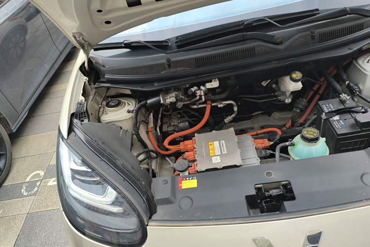 Used Wuling Bingo 2023 333 km Lingxi Connected+ Version Engine Bay Right