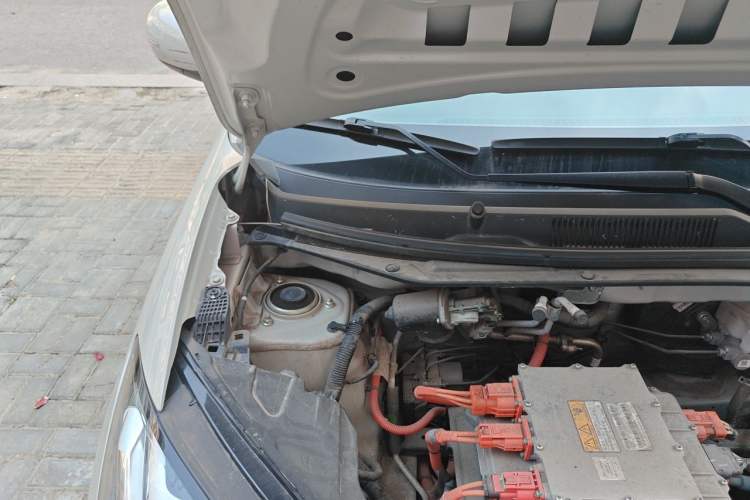 Used Wuling Bingo 2023 203km Light Edition Engine Bay Right