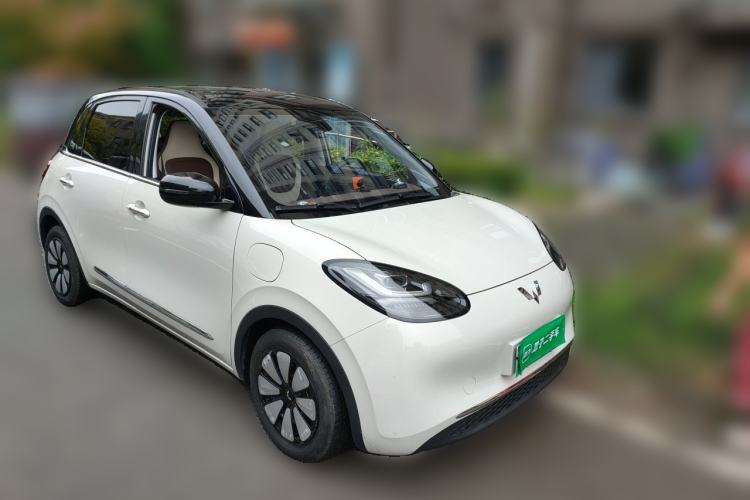 Used Wuling Bingo 2023 410 km Lingxi Deluxe Edition Front Right 45 Deg