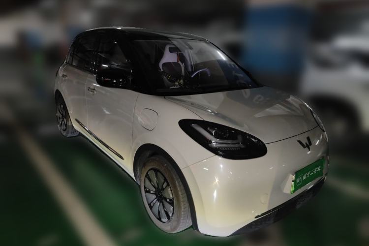 Used Wuling Bingo 2023 333 km Lingxi Connected Version Front Right 45 Deg