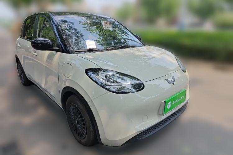 Used Wuling Bingo 2023 203km Light Edition Front Right 45 Deg