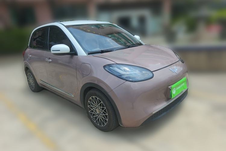 Used Wuling Bingo 2023 333 km Lingxi Connected Version Front Right 45 Deg