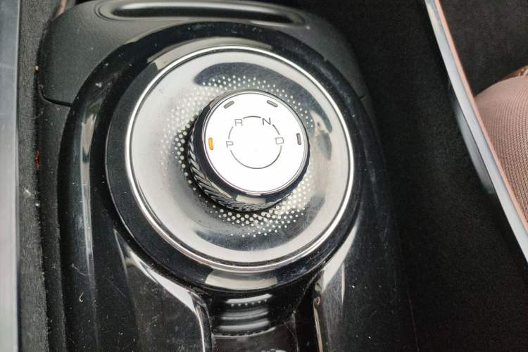 Used Wuling Bingo 2023 410 km Lingxi Deluxe Edition Gear Lever
