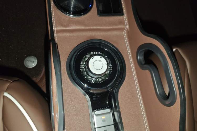 Used Wuling Bingo 2023 410 km Lingxi Deluxe Edition Gear Lever