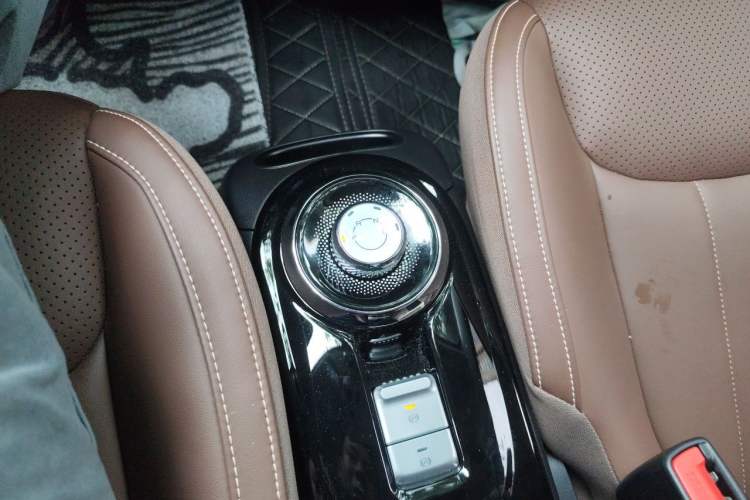 Used Wuling Bingo 2023 333 km Lingxi Connected+ Version Gear Lever