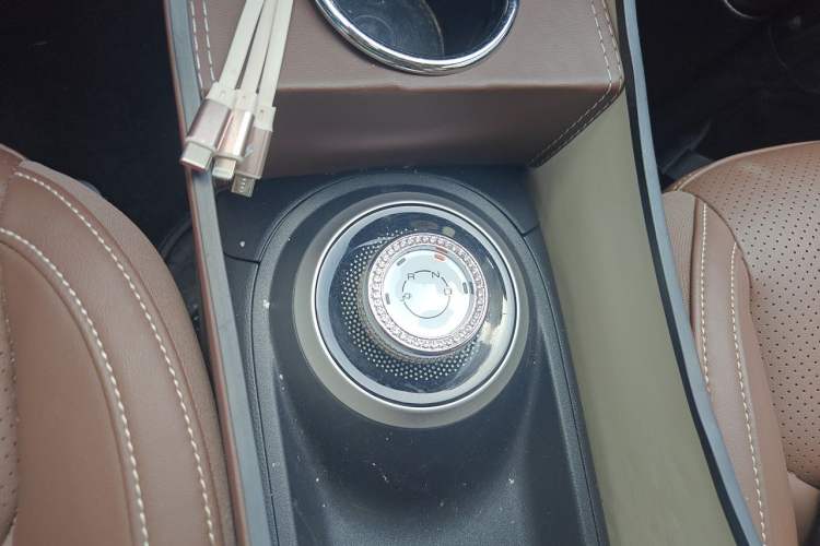 Used Wuling Bingo 2023 203km Comfort Edition Gear Lever