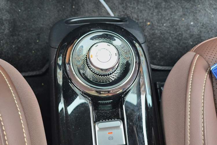 Used Wuling Bingo 2023 333 km Lingxi Connected+ Version Gear Lever