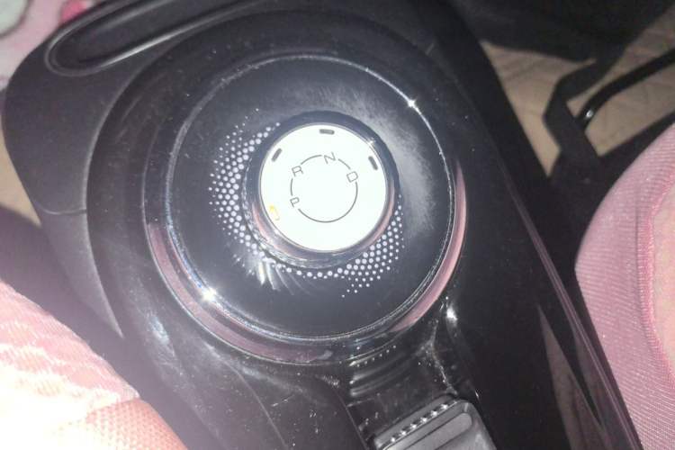 Used Wuling Bingo 2023 333 km Lingxi Connected Version Gear Lever
