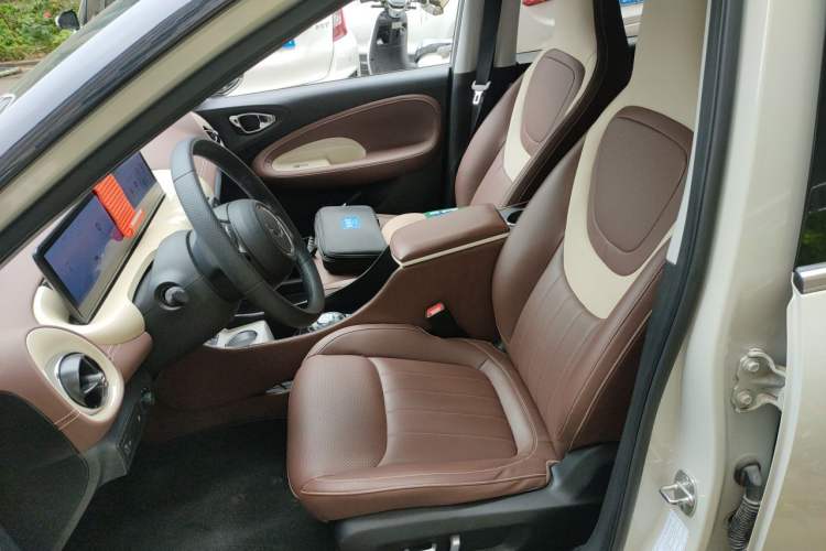 Used Wuling Bingo 2023 410 km Lingxi Deluxe Edition Left Front Seat