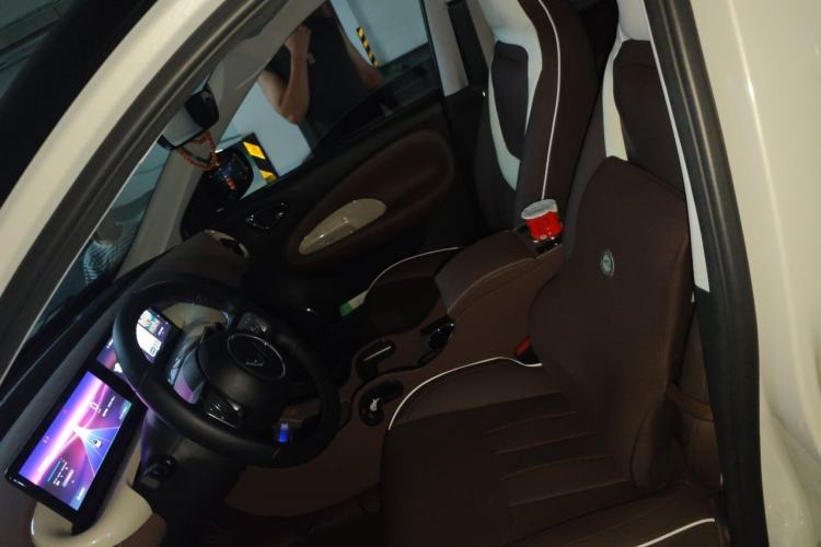 Used Wuling Bingo 2023 410 km Lingxi Deluxe Edition Left Front Seat