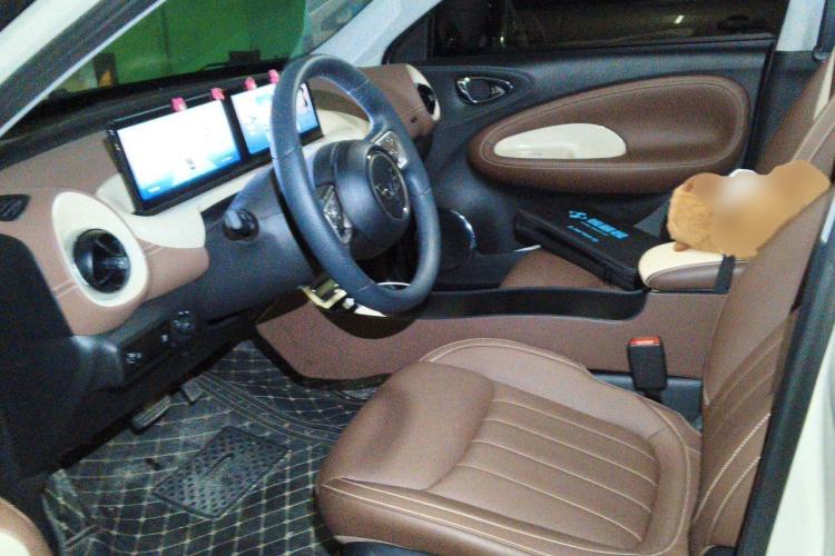 Used Wuling Bingo 2023 333 km Lingxi Connected+ Version Left Front Seat
