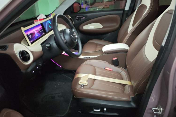 Used Wuling Bingo 2023 333 km Lingxi Connected+ Version Left Front Seat