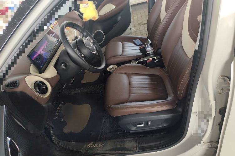 Used Wuling Bingo 2023 410 km Lingxi Deluxe Edition Left Front Seat