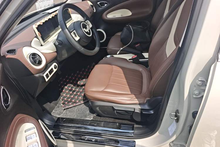 Used Wuling Bingo 2023 203km Comfort Edition Left Front Seat