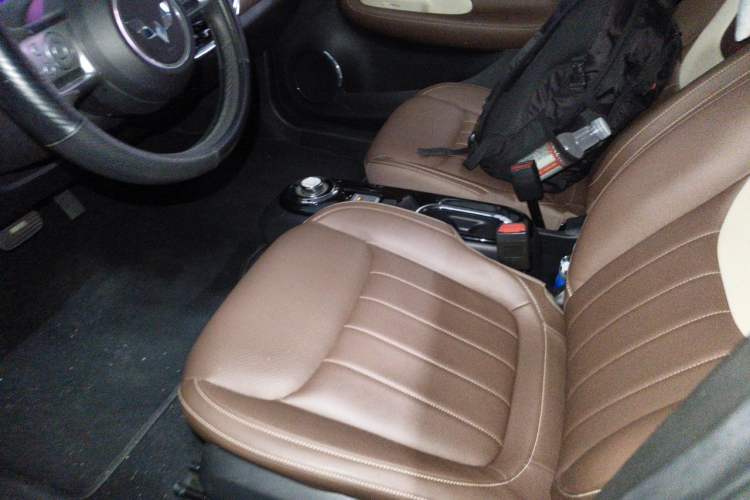 Used Wuling Bingo 2023 410 km Lingxi Deluxe Edition Left Front Seat
