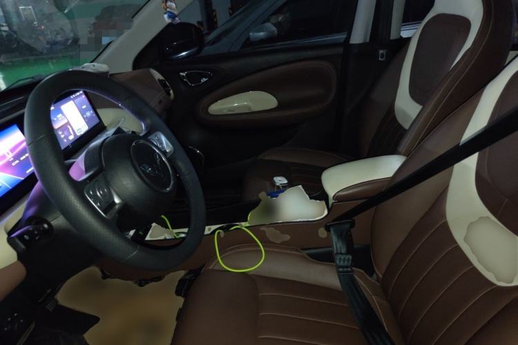 Used Wuling Bingo 2023 333 km Lingxi Connected+ Version Left Front Seat