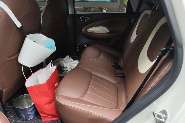 Used Wuling Bingo 2023 333 km Lingxi Connected+ Version Left Rear Seat