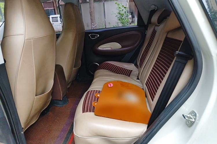 Used Wuling Bingo 2023 333 km Enjoyment Version Left Rear Seat