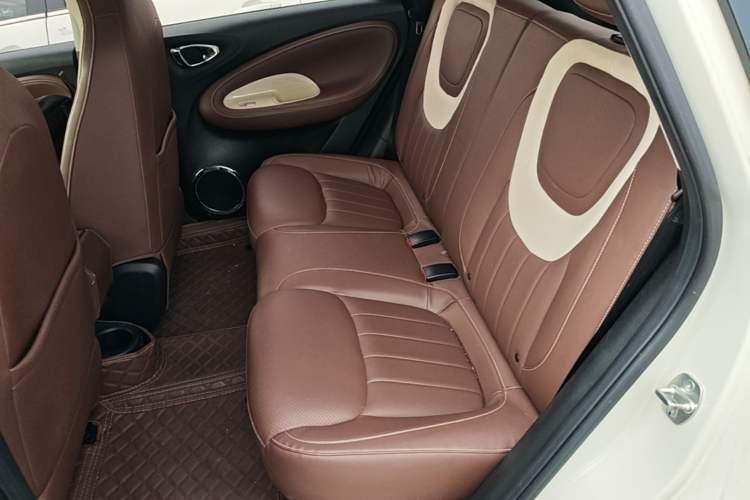 Used Wuling Bingo 2023 410 km Lingxi Deluxe Edition Left Rear Seat