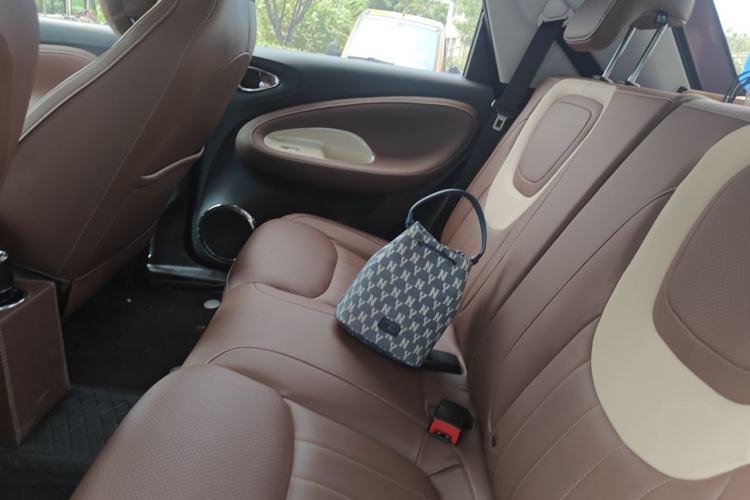Used Wuling Bingo 2023 203km Comfort Edition Left Rear Seat