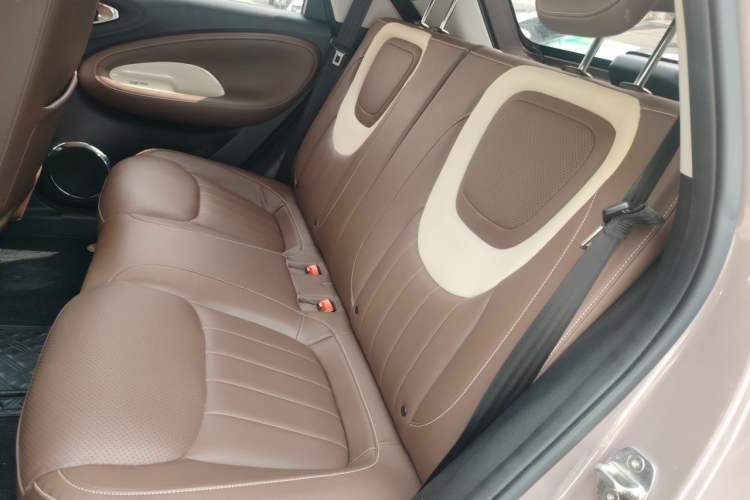 Used Wuling Bingo 2023 333 km Enjoyment Version Left Rear Seat